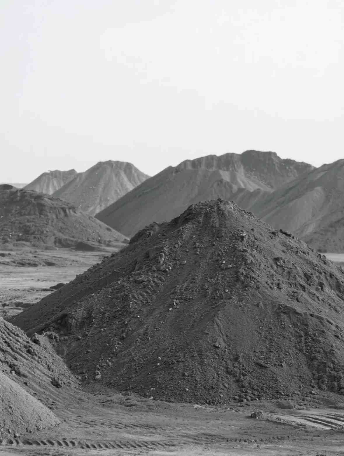 建杰實業(yè)冷壓球粘合劑：解決鋼廠除塵灰處理難題！